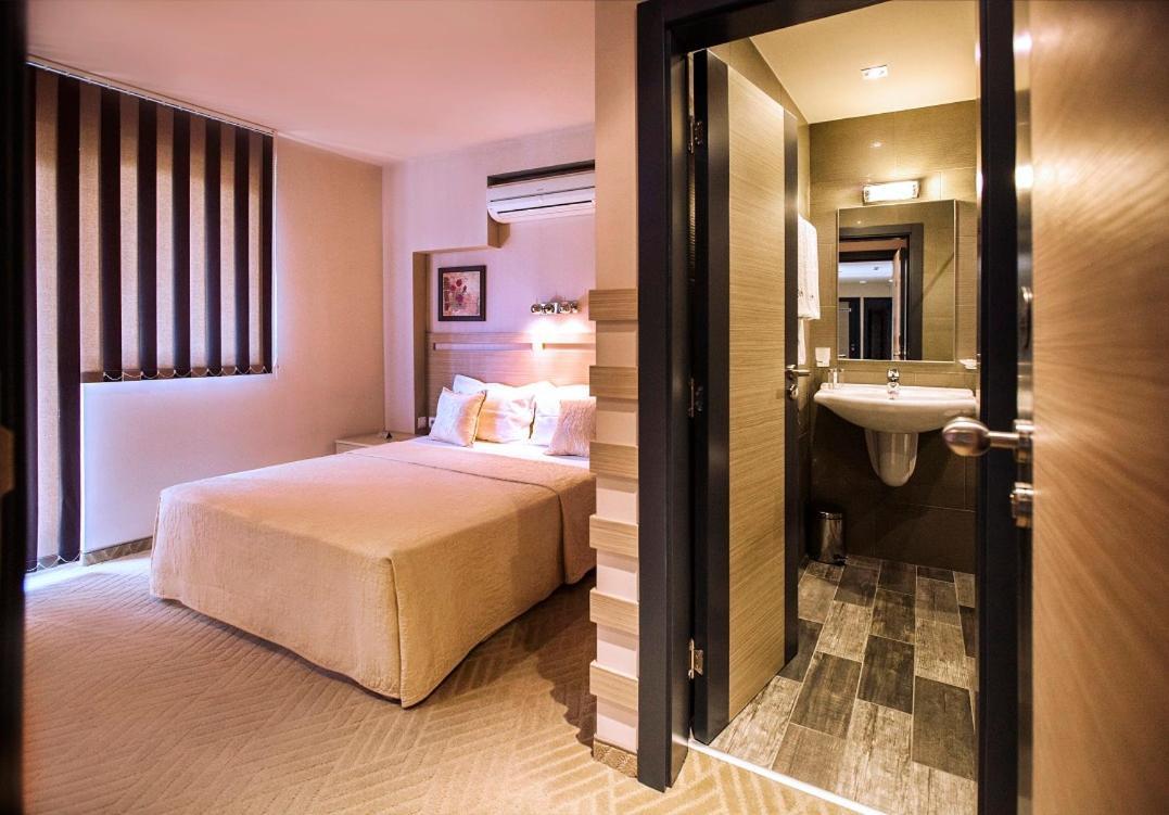 פלובדיב Expo Hotel מראה חיצוני תמונה