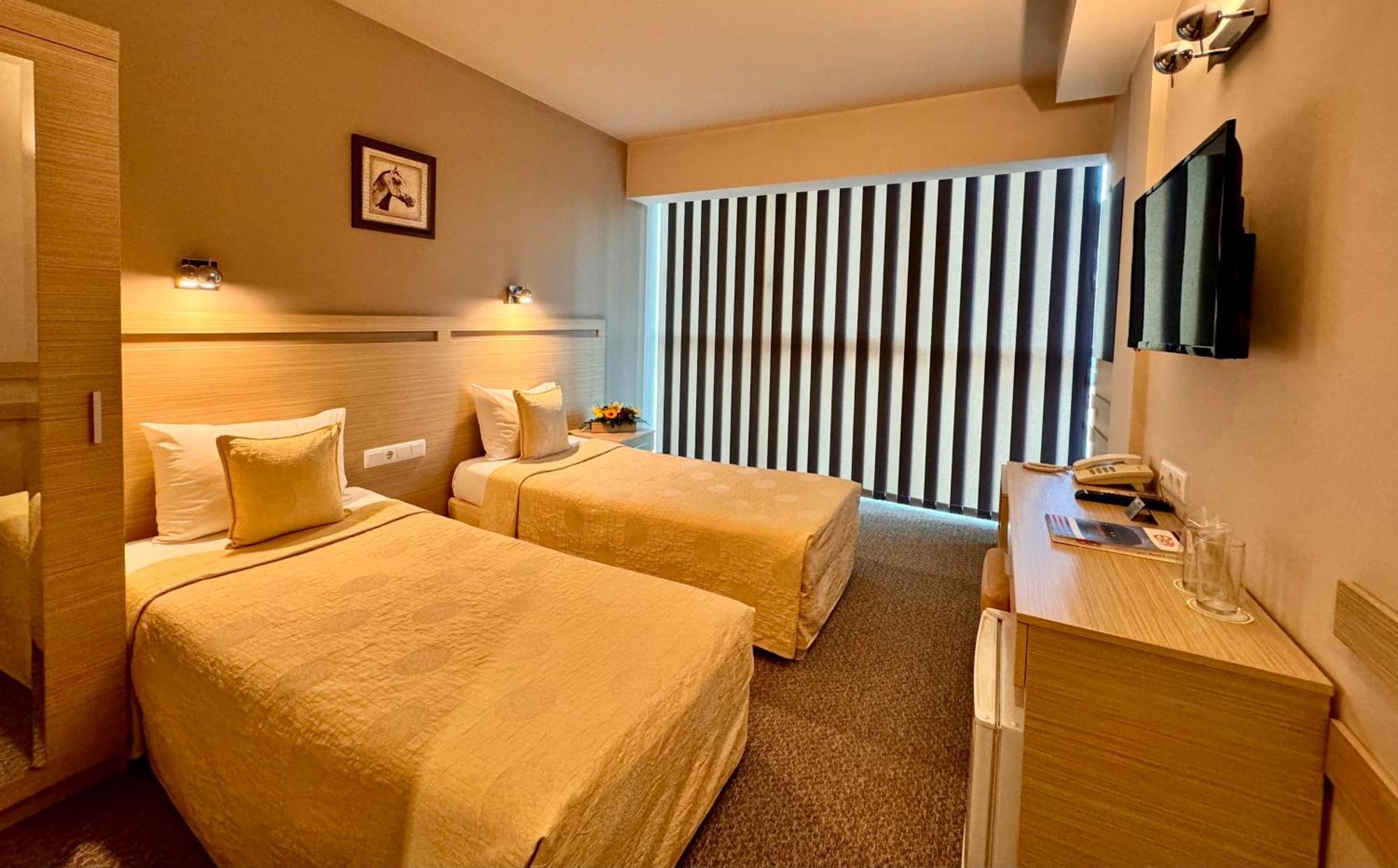 פלובדיב Expo Hotel מראה חיצוני תמונה