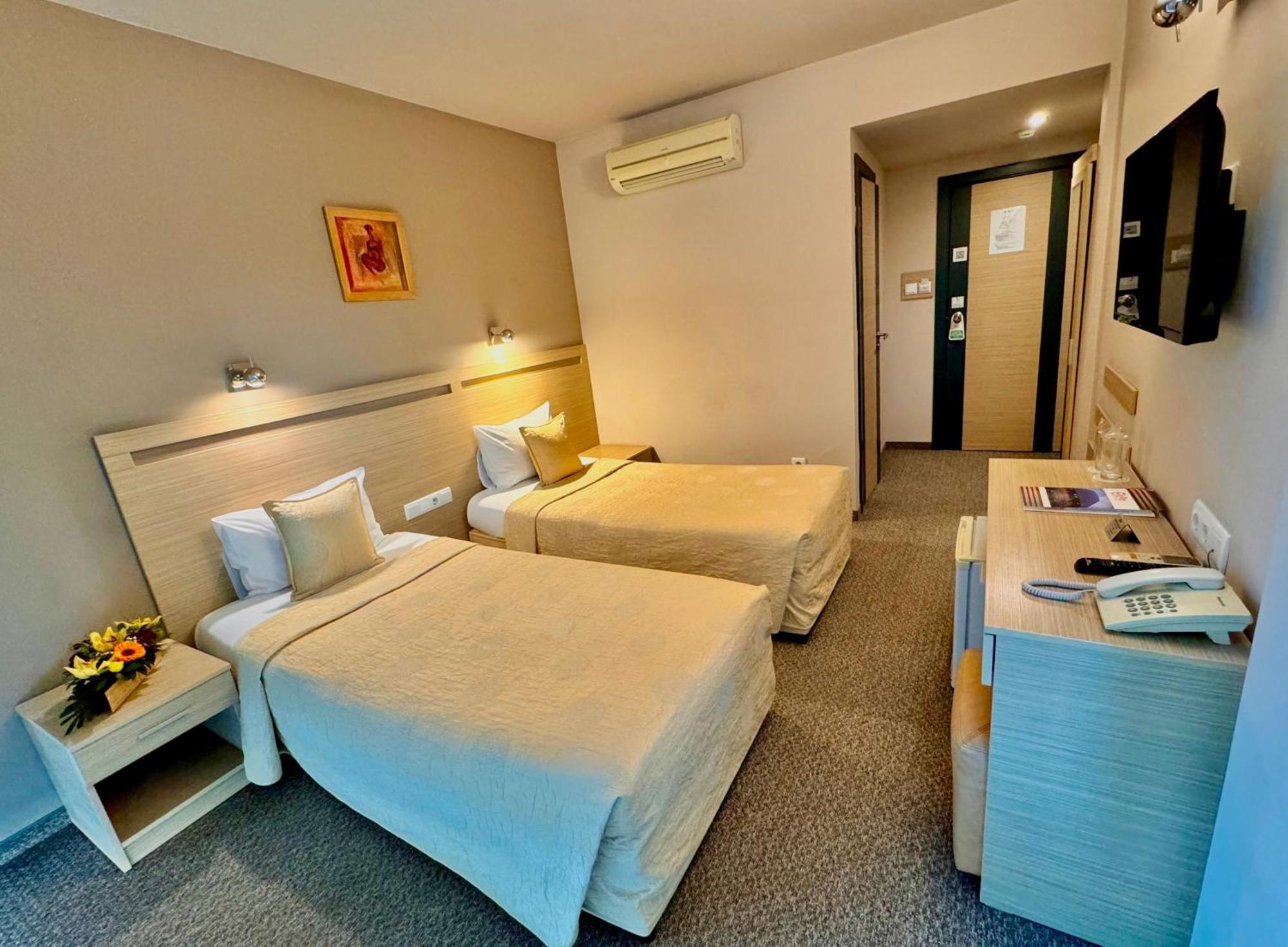 פלובדיב Expo Hotel מראה חיצוני תמונה