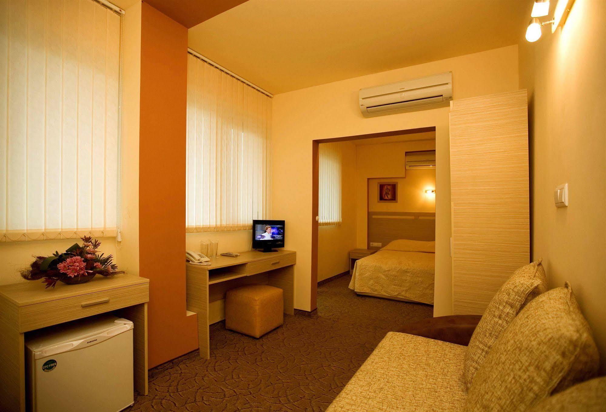 פלובדיב Expo Hotel מראה חיצוני תמונה